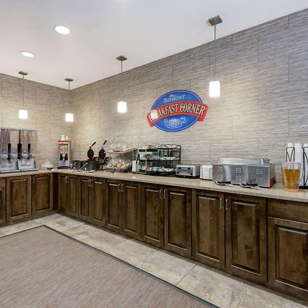Отель Baymont By Wyndham Минот Экстерьер фото
